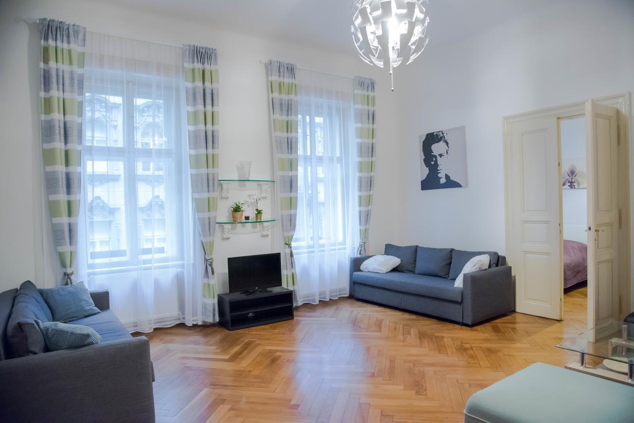 Apartment Luxury Spacious